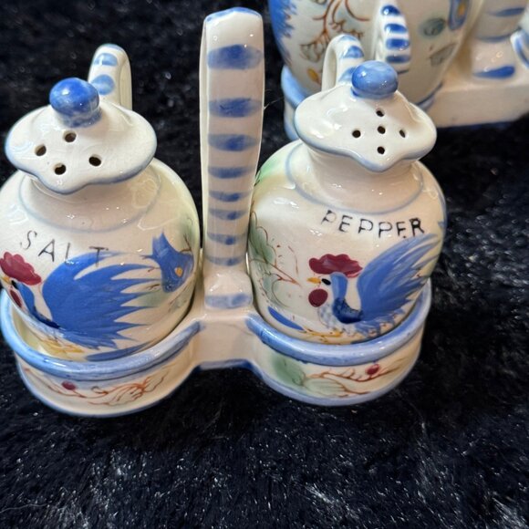 Vintage  NASCO Rooster Sugar Bowl & Creamer/ Salt And Pepper Set 6 Pieces Total - Picture 2 of 13